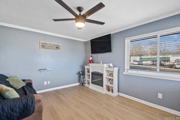 8225 Bronco Lane, Sherwood, AR 72120