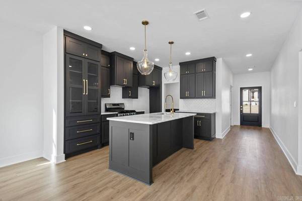 307 Kanis Ridge Drive, Little Rock, AR 72223