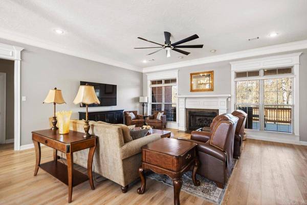 283 Lake Valley Drive, Maumelle, AR 72113