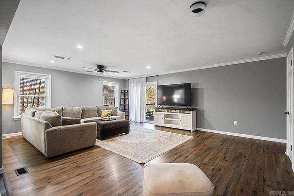 14 Birchwood Circle, Little Rock, AR 72211