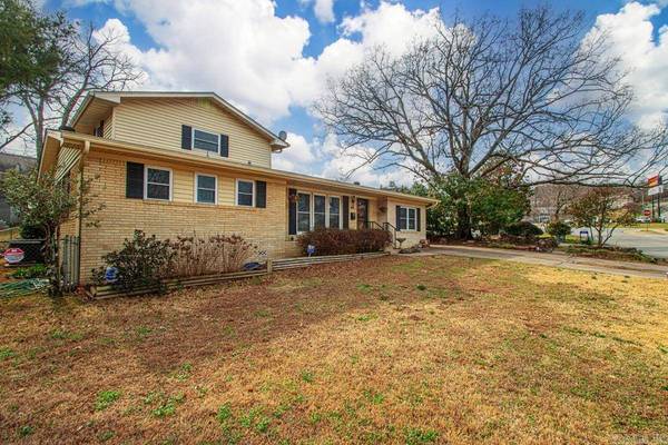 4313 Idlewild, North Little Rock, AR 72116