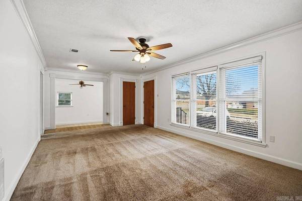 4313 Idlewild, North Little Rock, AR 72116