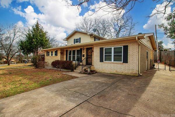 4313 Idlewild, North Little Rock, AR 72116