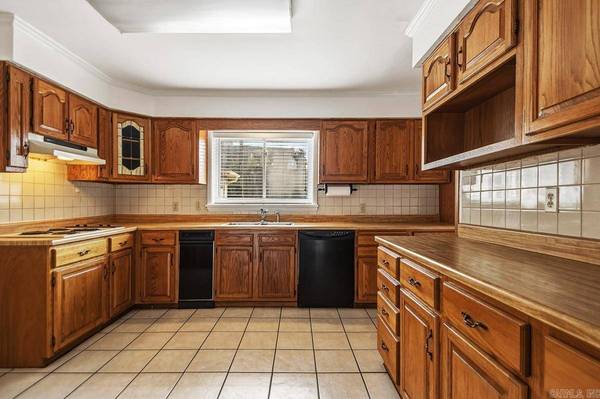 4313 Idlewild, North Little Rock, AR 72116