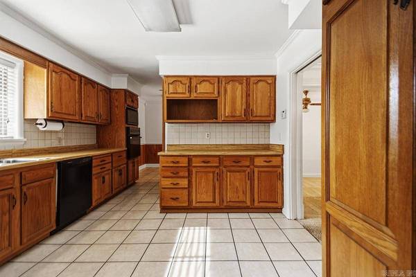 4313 Idlewild, North Little Rock, AR 72116