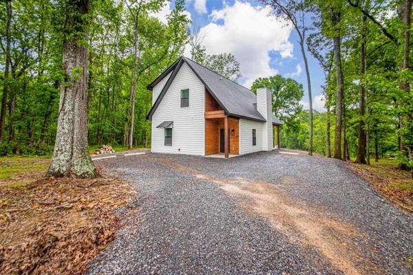 193 Sunshine Ln, Pangburn, AR 72121