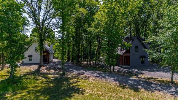 197 Sunshine Ln, Pangburn, AR 72121