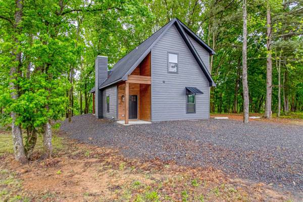 197 Sunshine Ln, Pangburn, AR 72121