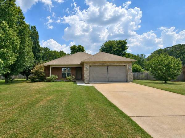 39 Golden Leaf Drive, Greenbrier, AR 72058