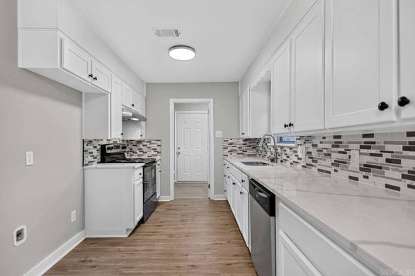715 Rosewood, Benton, AR 72015