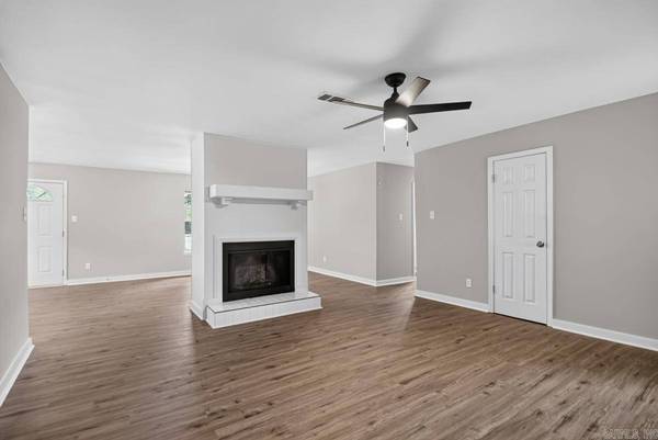 715 Rosewood, Benton, AR 72015