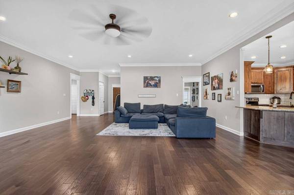 19 Winterberry Drive, Greenbrier, AR 72058