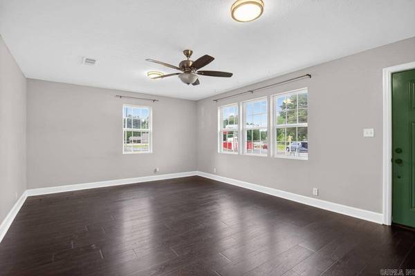 16494 12th, Paron, AR 72122