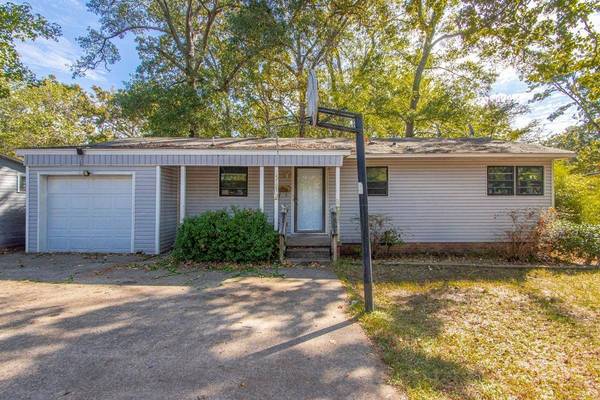 4705 Elmwood Drive