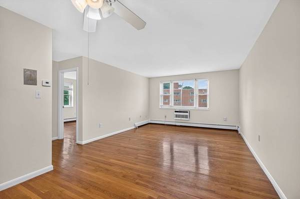 190 Mount Auburn Street #2-2, Watertown, MA 02472