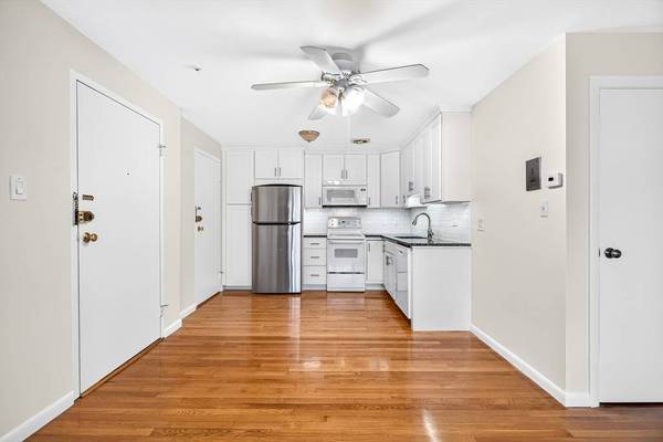 190 Mount Auburn Street #2-2, Watertown, MA 02472