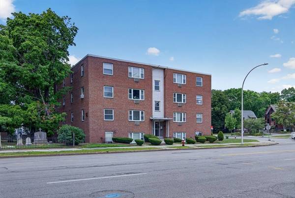 190 Mount Auburn Street #2-2
