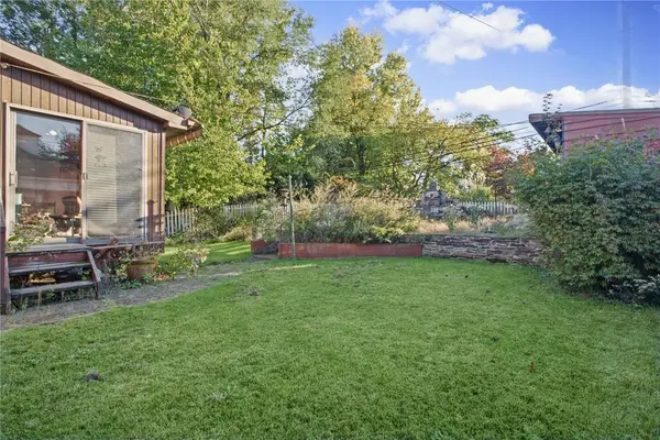 11504 Frankstown Rd, Penn Hills, PA 15235