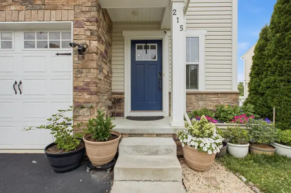 215 Felix Dr, Newark, DE 19713-3839