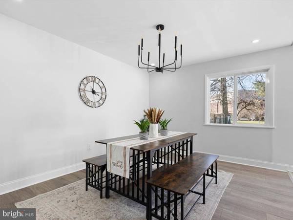 2 WESTERLY ST, Newark, DE 19713