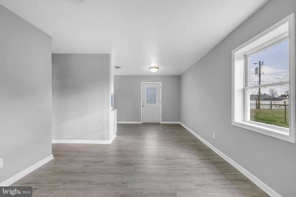 8 ARBOR AVE, New Castle, DE 19720