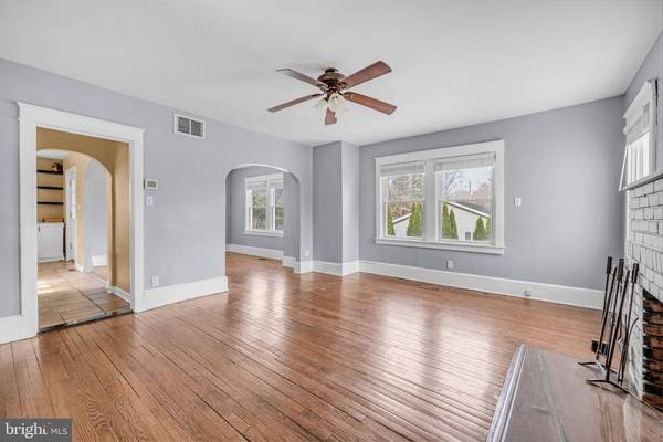 2405 FERRIS RD, Wilmington, DE 19805