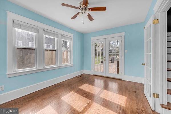 2405 FERRIS RD, Wilmington, DE 19805