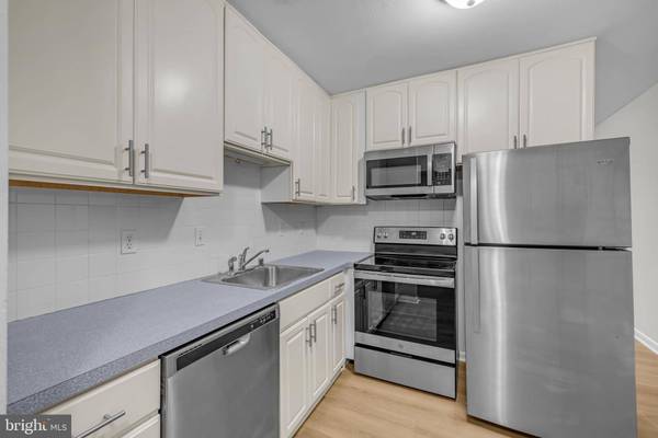 5414 VALLEY GREEN DR #D4, Wilmington, DE 19808