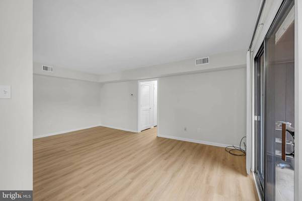 5414 VALLEY GREEN DR #D4, Wilmington, DE 19808