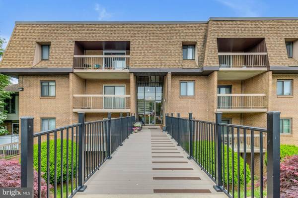 5414 VALLEY GREEN DR #D4, Wilmington, DE 19808