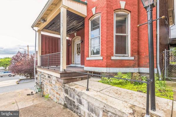 1307 14TH AVE, Altoona, PA 16601