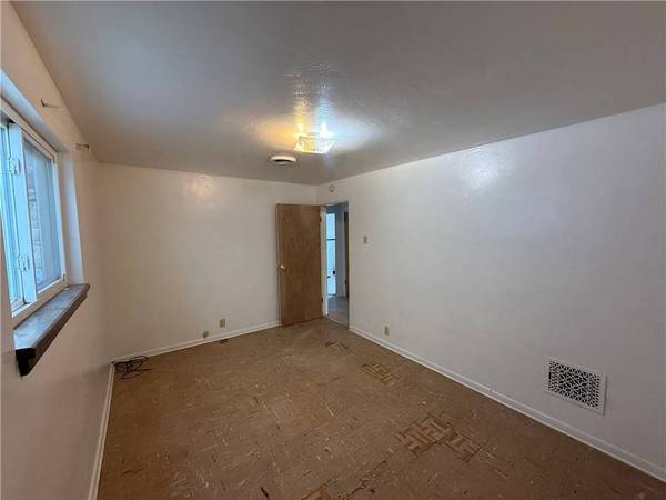 403 Ohio Ave, Glassport, PA 15045