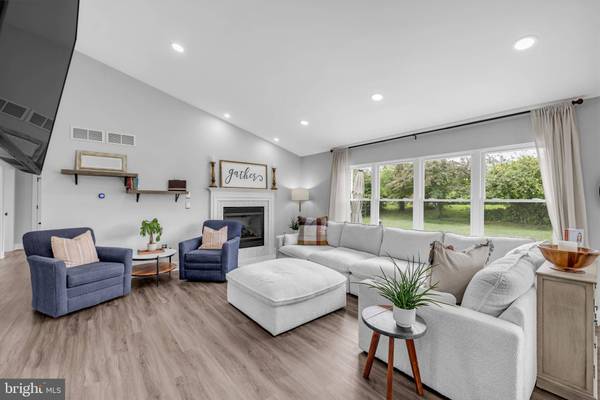 42 BRIAN DR, Smyrna, DE 19977