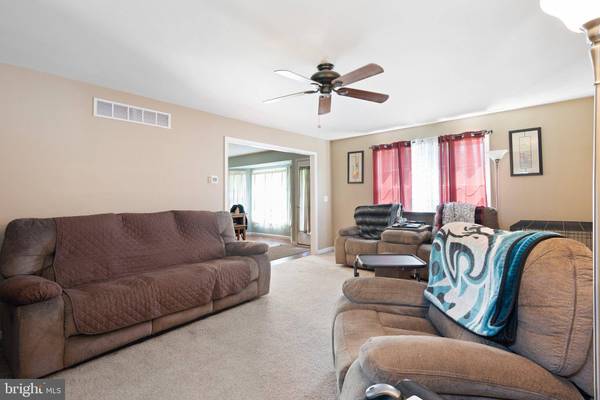 718 NEWPORT GAP PIKE, Wilmington, DE 19804