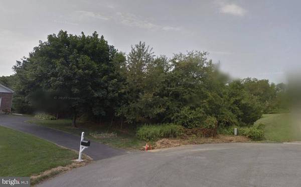 17 WHITE OAK DR, Middletown, DE 19709
