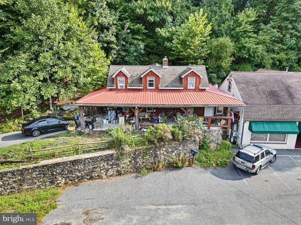 2913 CREEK RD, Yorklyn, DE 19736