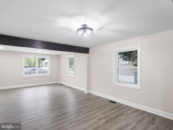 120 LAUREL AVE, Newark, DE 19711