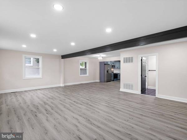 120 LAUREL AVE, Newark, DE 19711