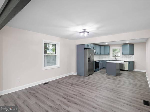 120 LAUREL AVE, Newark, DE 19711