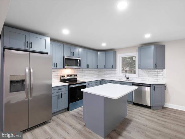 120 LAUREL AVE, Newark, DE 19711