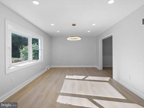 6 ALDEE LN, Wilmington, DE 19809