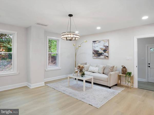 902 PHILADELPHIA PIKE, Wilmington, DE 19809