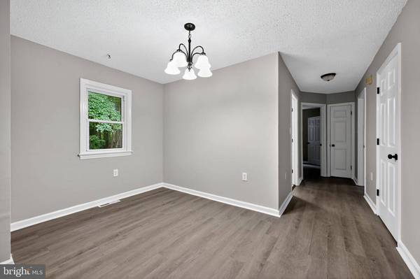 78 COVE RD, Dover, DE 19904