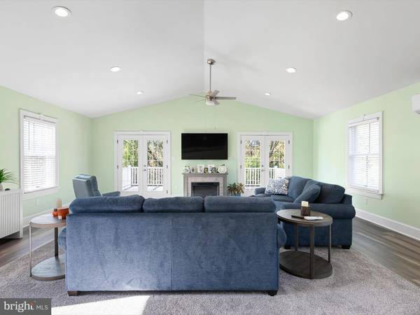 473 POLLY DRUMMOND HILL RD, Newark, DE 19711