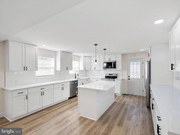 200 N MECHANIC ST, Wyoming, DE 19934