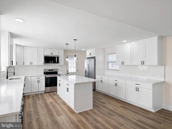 200 N MECHANIC ST, Wyoming, DE 19934