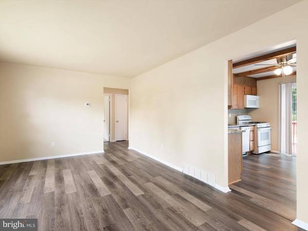 46 HOLDEN DR, New Castle, DE 19720