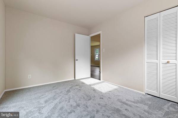 46 HOLDEN DR, New Castle, DE 19720