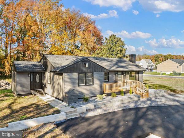 273 ACORN LN, Dover, DE 19901