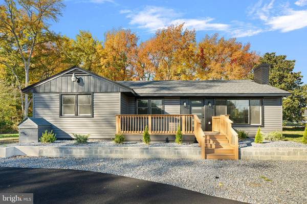 273 ACORN LN, Dover, DE 19901